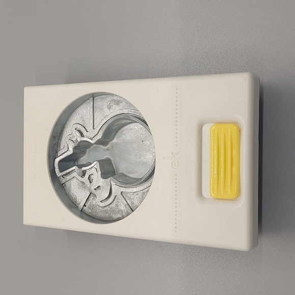 EK Success Snowman paper punch - Picture 3 of 6